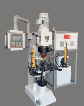 鉚接機(jī)鉚接后鉚釘開(kāi)裂的原因有哪些？